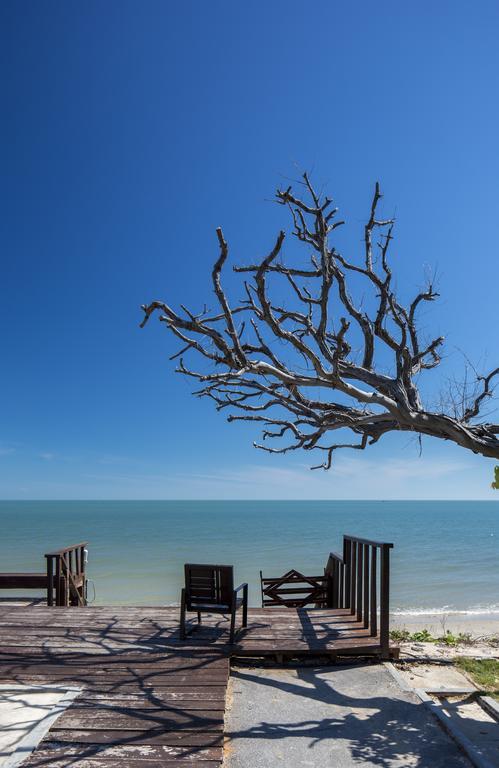 I Tara Resort & Spa Haad Chao Samran Eksteriør billede