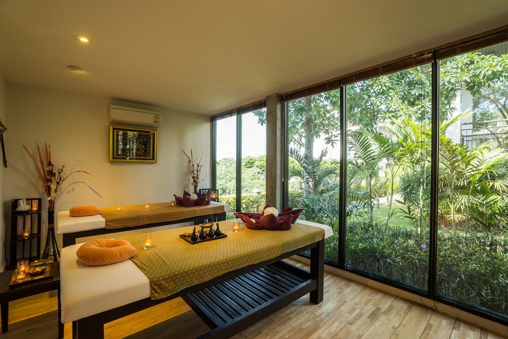 I Tara Resort & Spa Haad Chao Samran Eksteriør billede