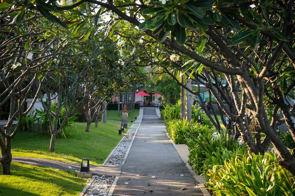 I Tara Resort & Spa Haad Chao Samran Eksteriør billede