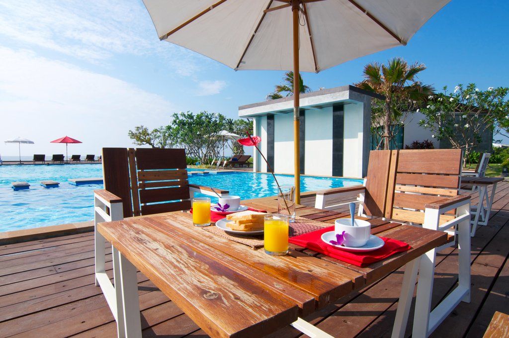 I Tara Resort & Spa Haad Chao Samran Eksteriør billede