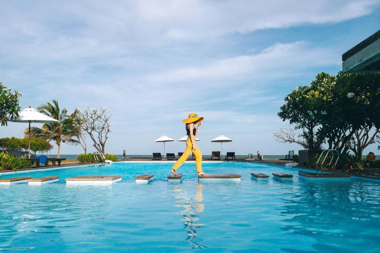 I Tara Resort & Spa Haad Chao Samran Eksteriør billede